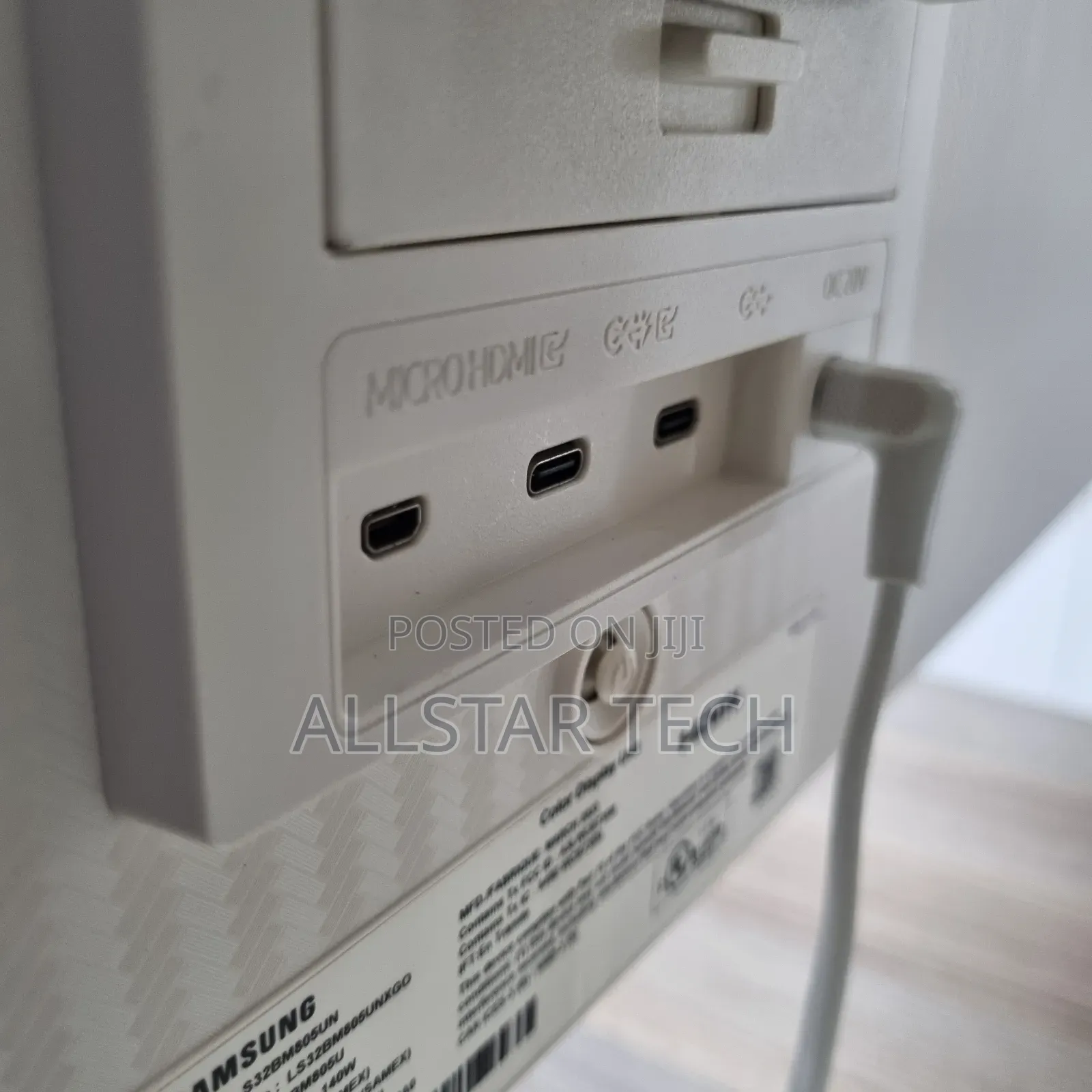 Samsung 32" M8 HDR Smart Monitor