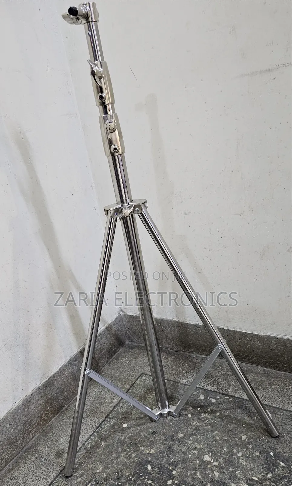 Heavy Duty Silver Stand For Lights And Softbox