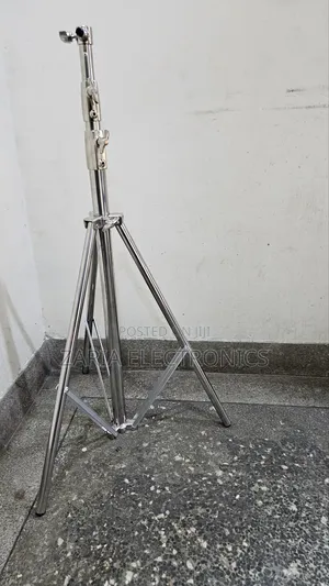 Heavy Duty Silver Stand For Lights And Softbox