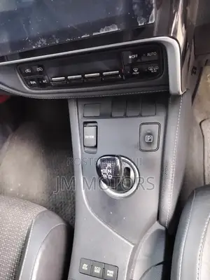 Toyota Auris 2017 Silver