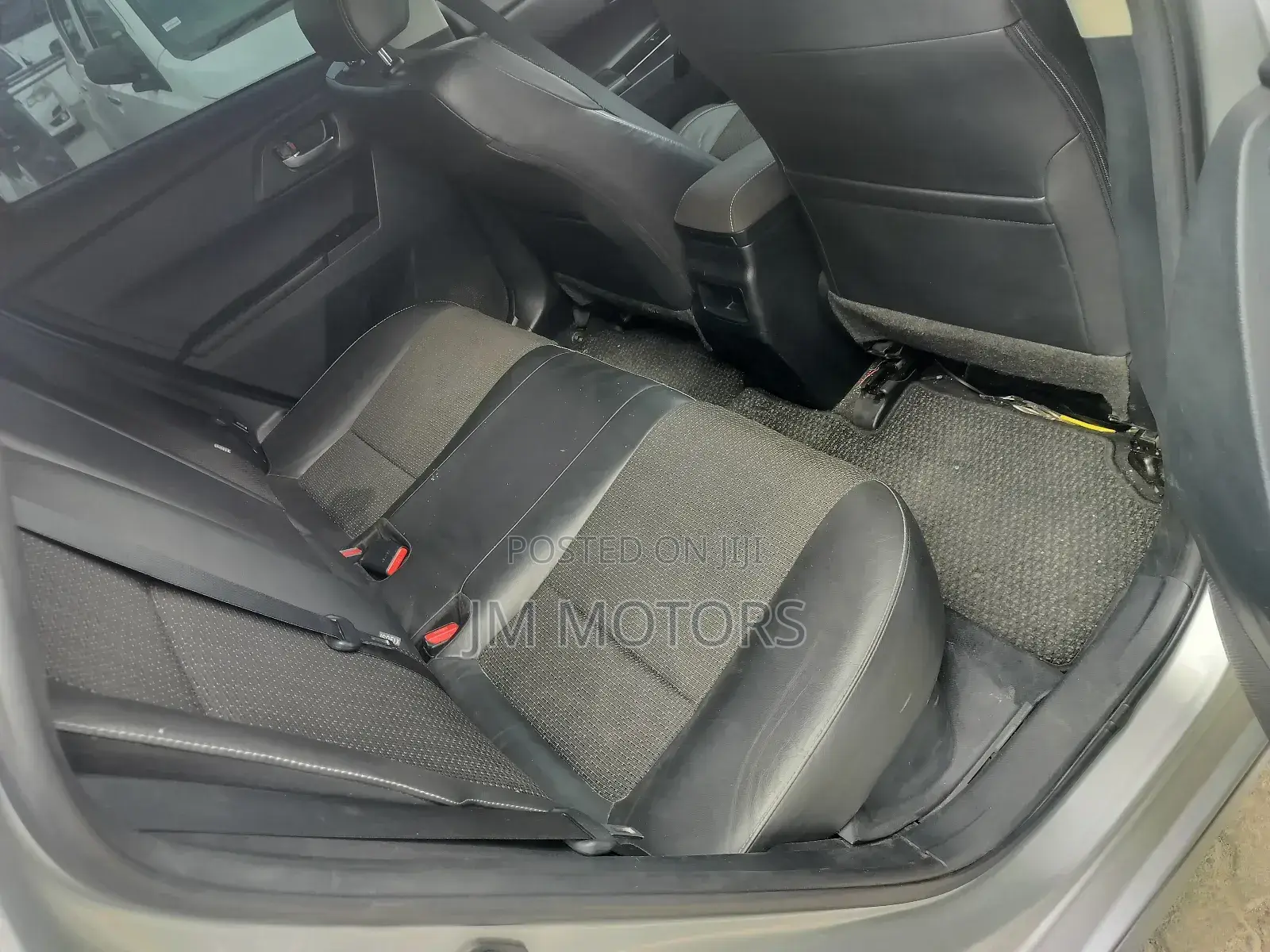Toyota Auris 2017 Silver