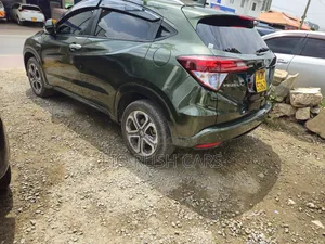 Honda Vezel 2016 Green