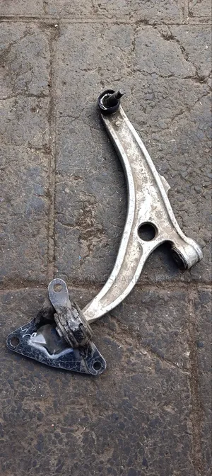 Honda Insight, Fit 2016 Control Arms.