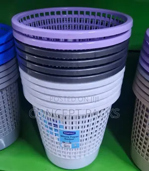 5pcs Small Kitchen Office Plastic Trash Bin