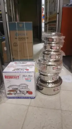 Hot and Cold Red Berry Hot Pots