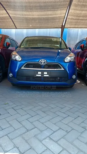 Toyota Sienta 1.5 FWD 2017 Blue
