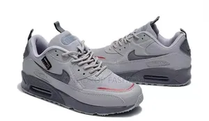 Airmax Grey.5h7