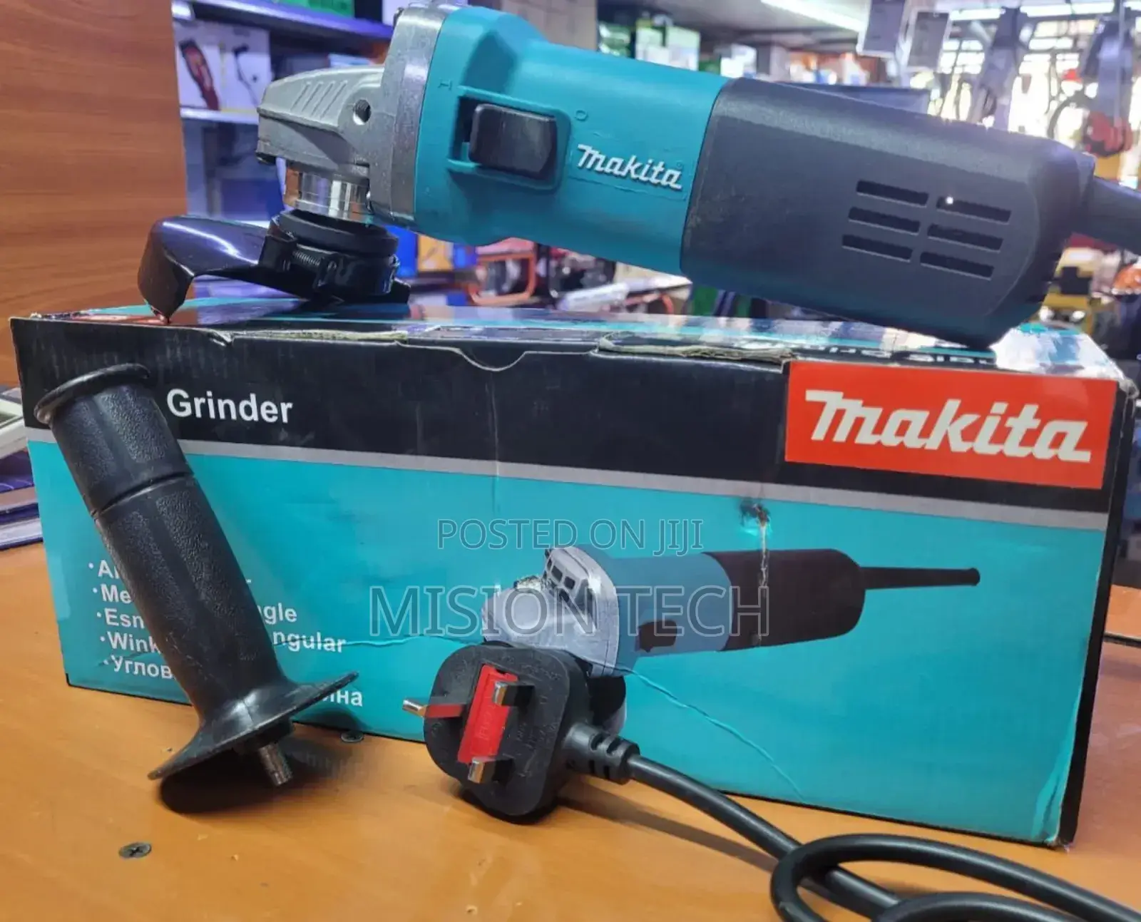 Makita Grinder °