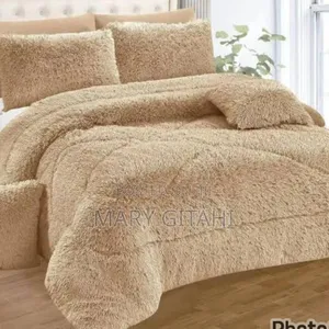  *Fluffy Duvet* 
1 Pc Fluffy Duvet