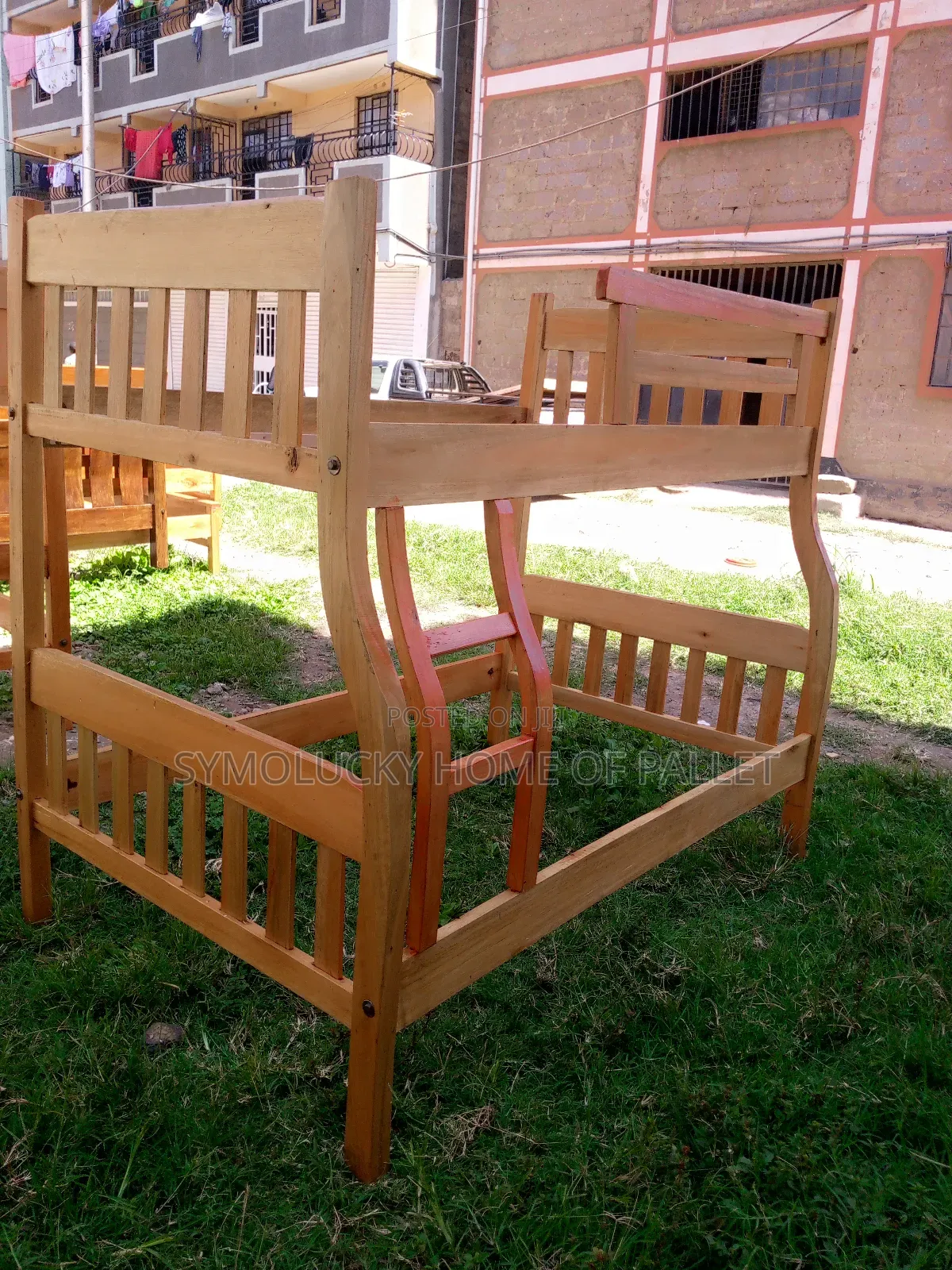 Modern Double Decker Bed.4*6 Bottom by 3.5*6 Top