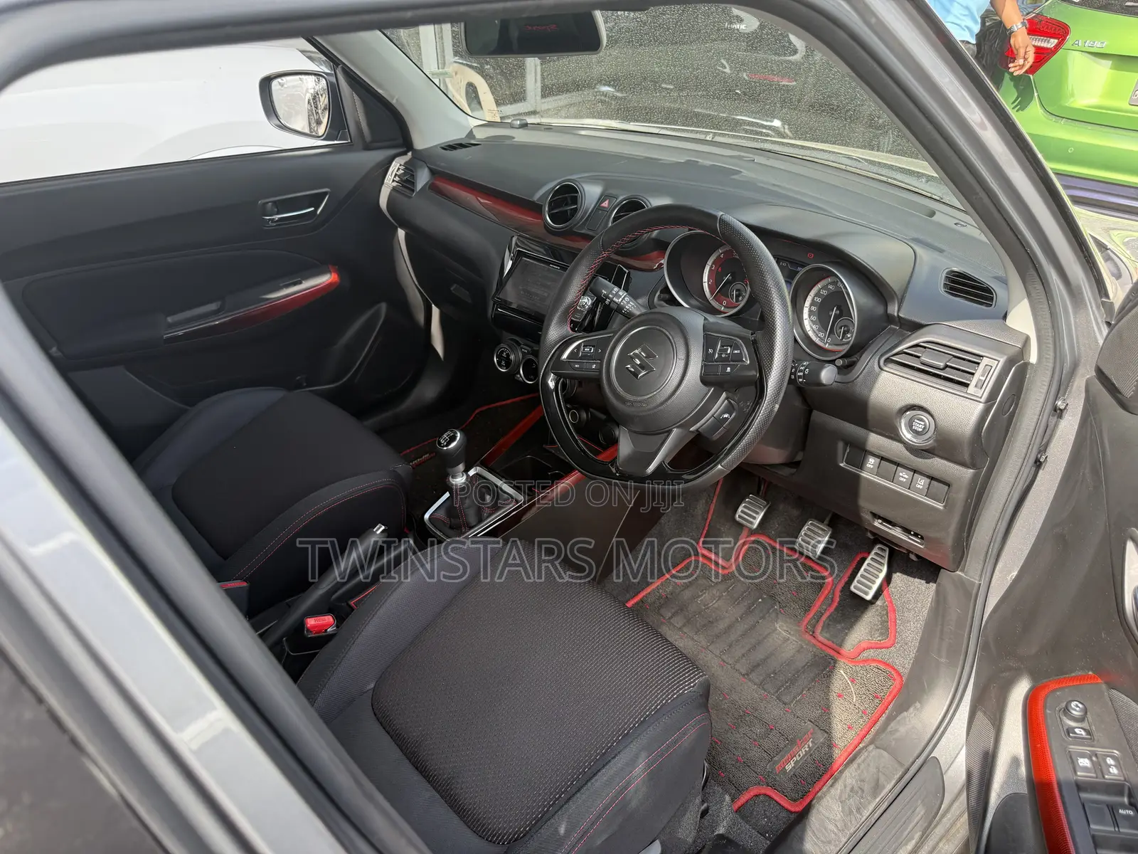 Suzuki Swift 2018 Gray