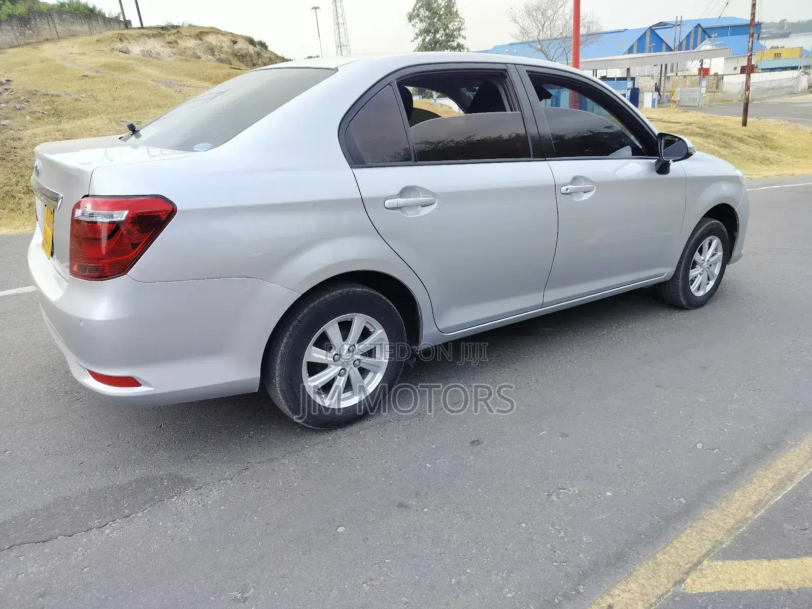 Toyota Axio 2017 Silver