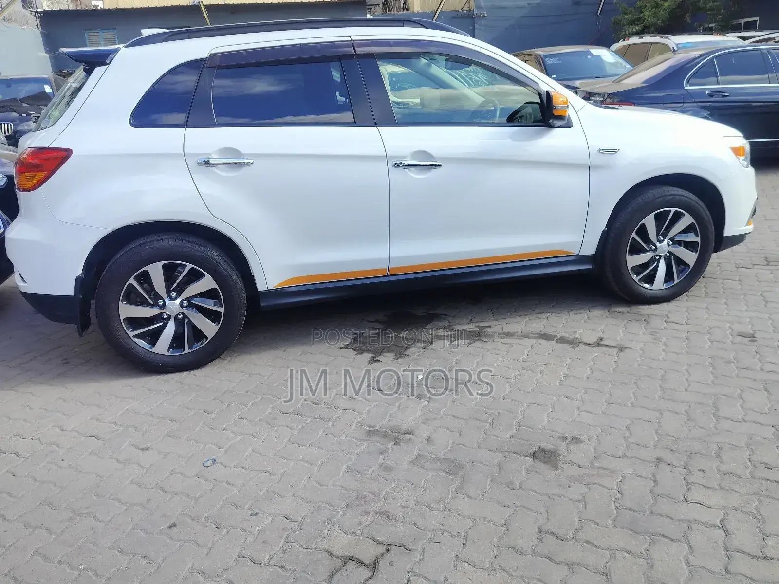 Mitsubishi Outlander 2018 White