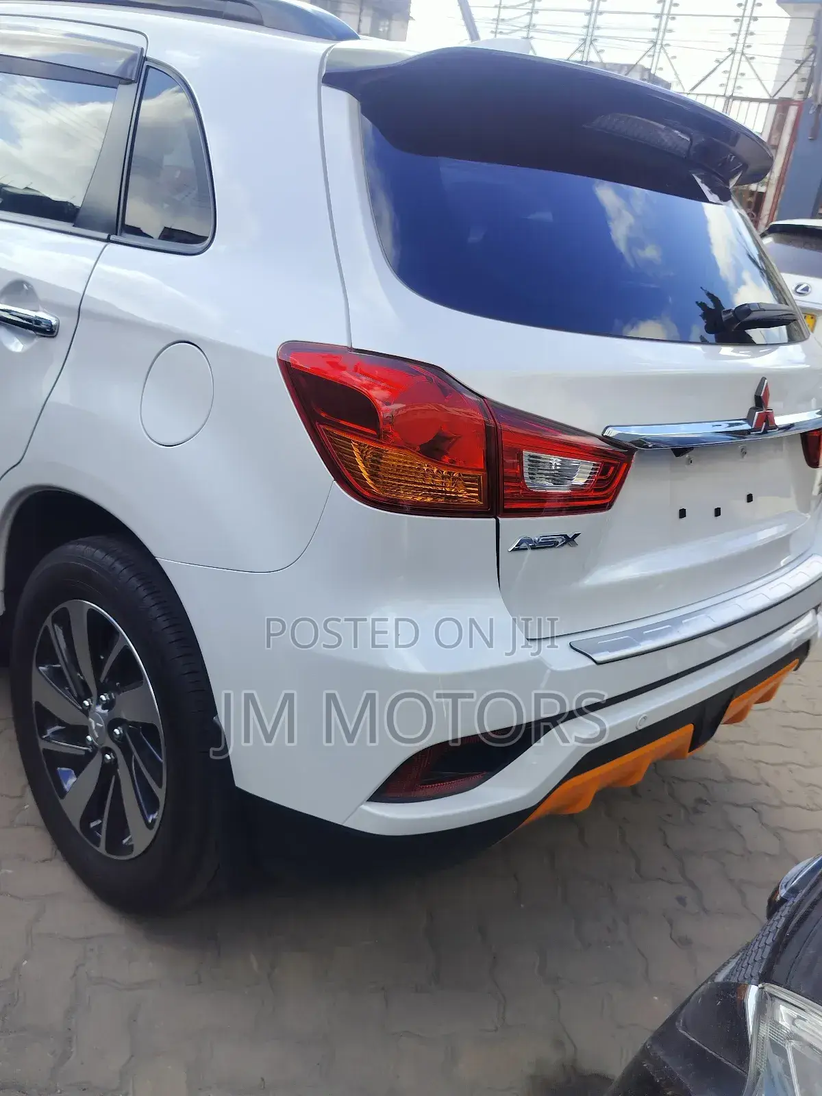 Mitsubishi Outlander 2018 White