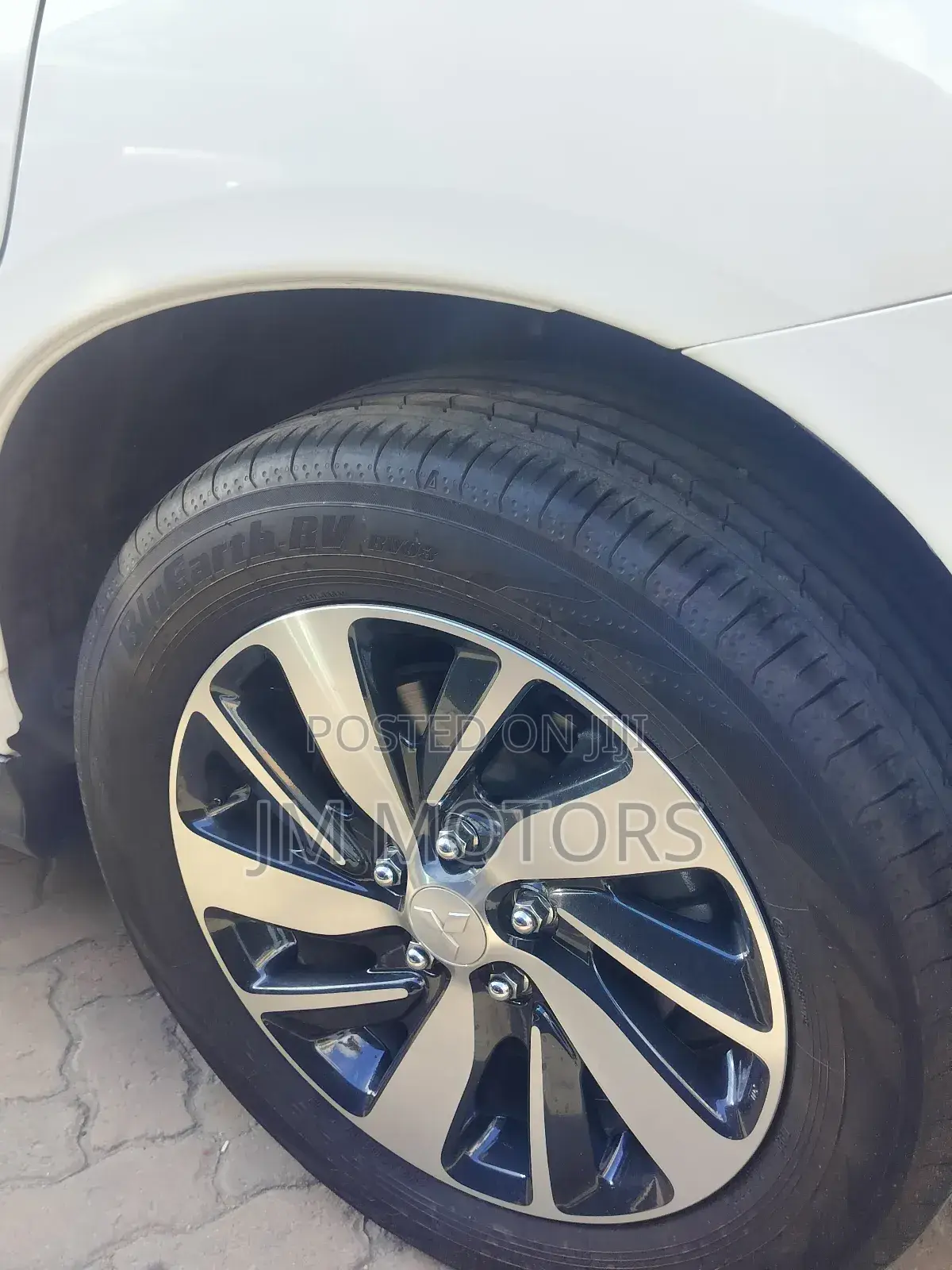 Mitsubishi Outlander 2018 White