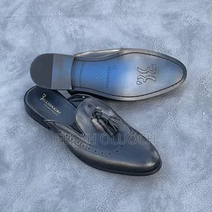 Billionaire Official Mules