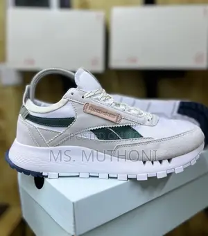 1st Quality *Reebok Classic*  _36 -45