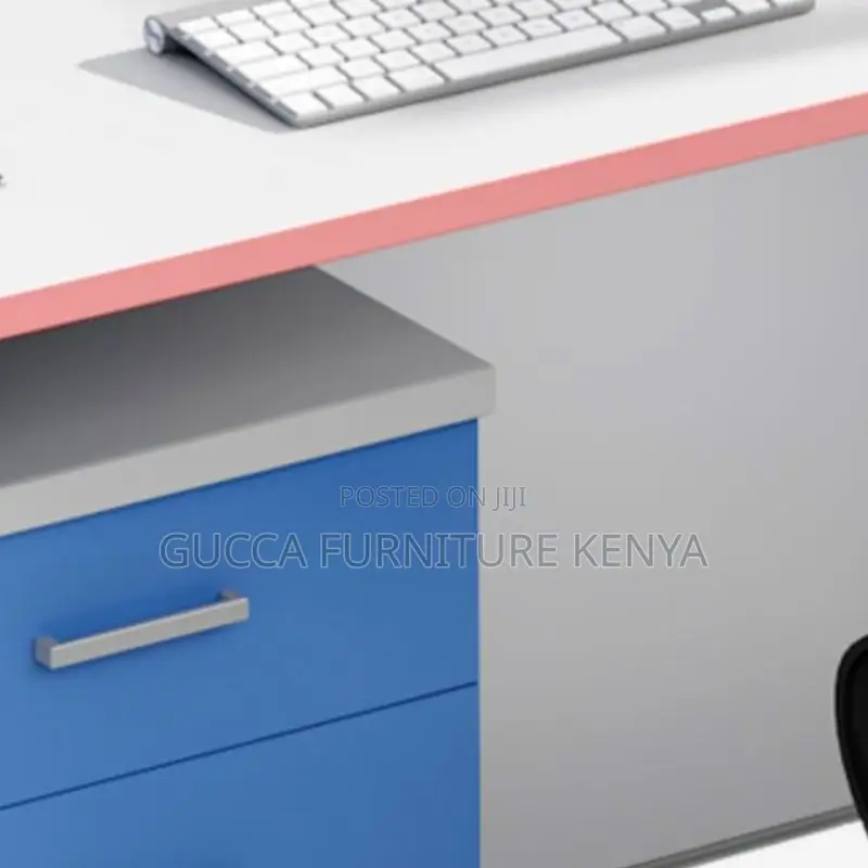 Workstations:4-Seat Modern Modular Professional Work Area