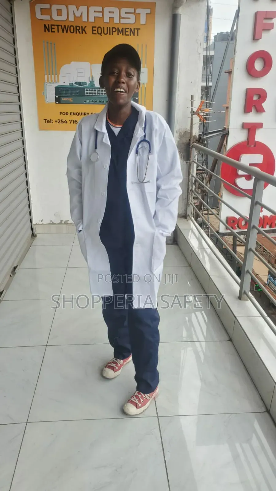 White Dustcaots/ Labcoats