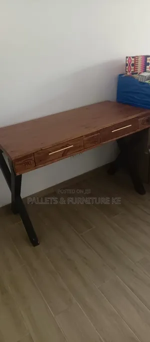 Cypress Forge Desk