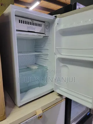 95L Counter Top Fridge