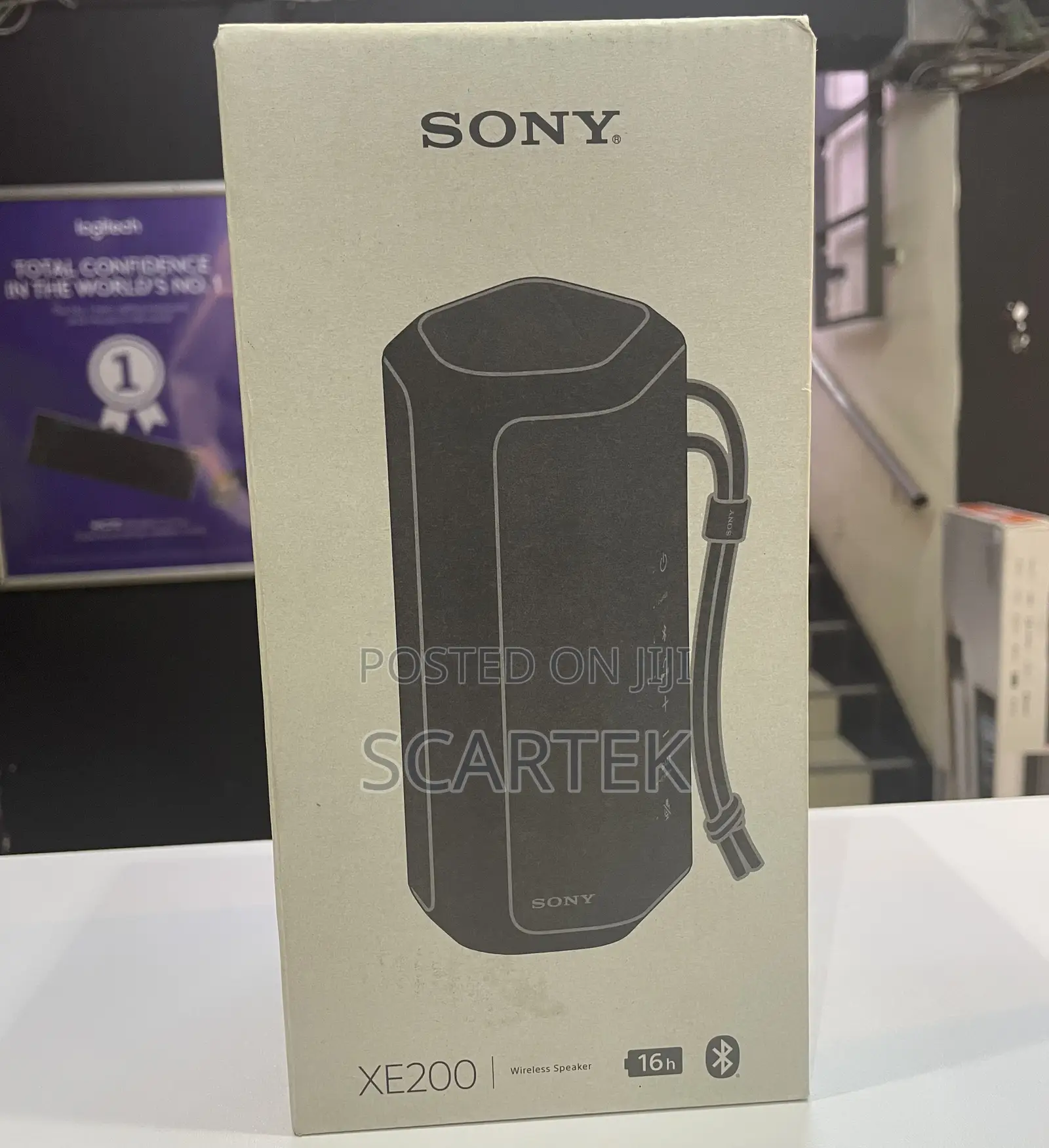 Sony Xe200