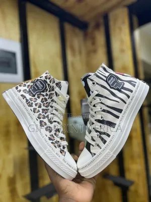 Unisex Converse Chunk Taylor High Cut