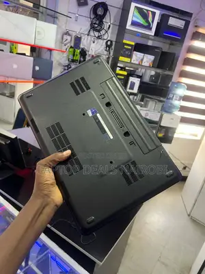 Laptop Dell Latitude 5540 8GB Intel Core I5 SSD 256GB