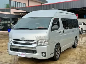 Toyota HiAce 2018 Silver