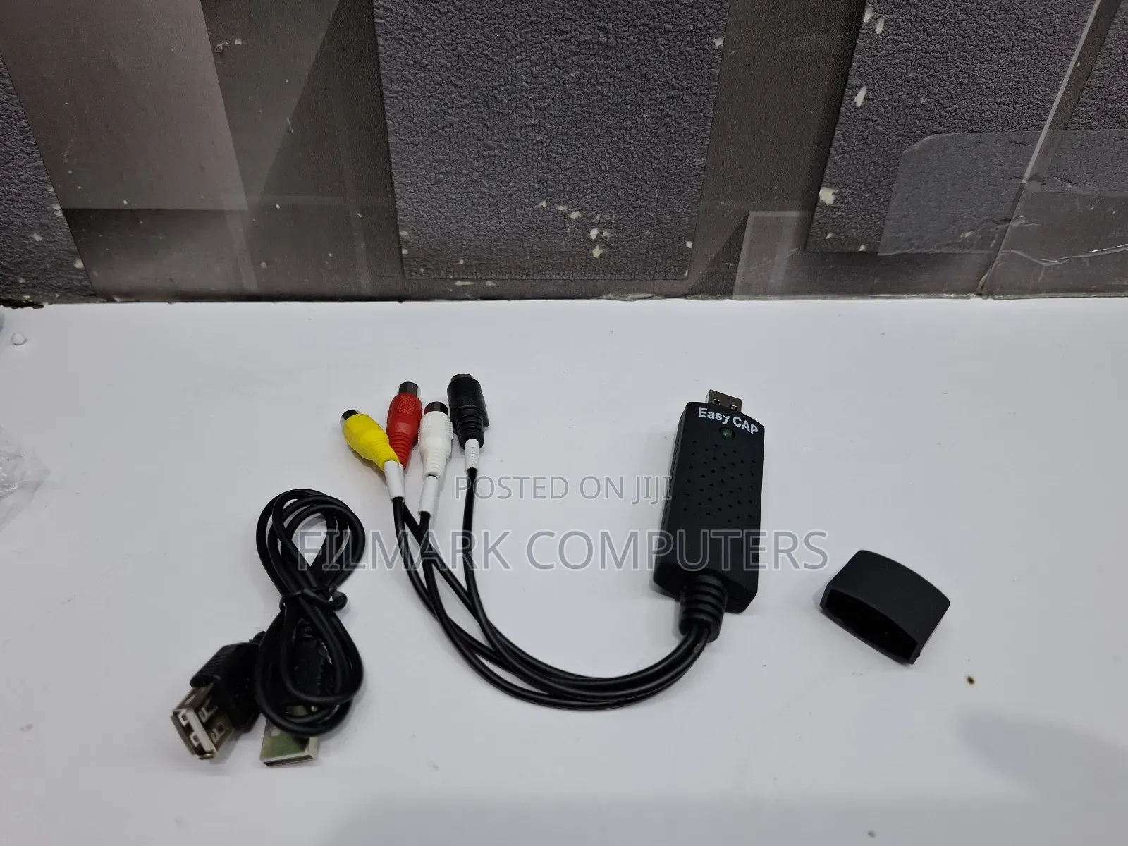 Easy Capture USB 2.0 Video Adapter With Audio
