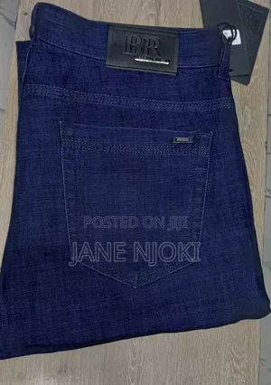 Straight Jeans