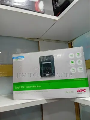*Apc Back - UPS 230V 700va , Avr Iec Sockets