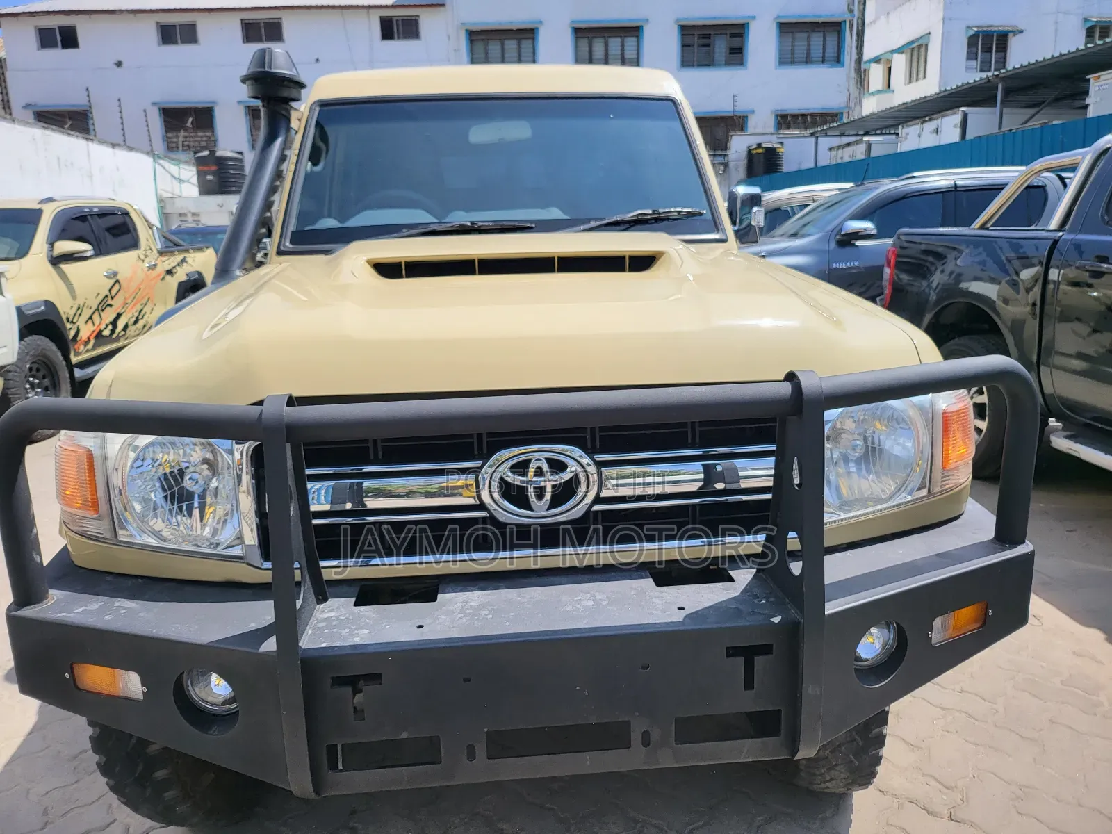 Toyota Land Cruiser 2019 Beige