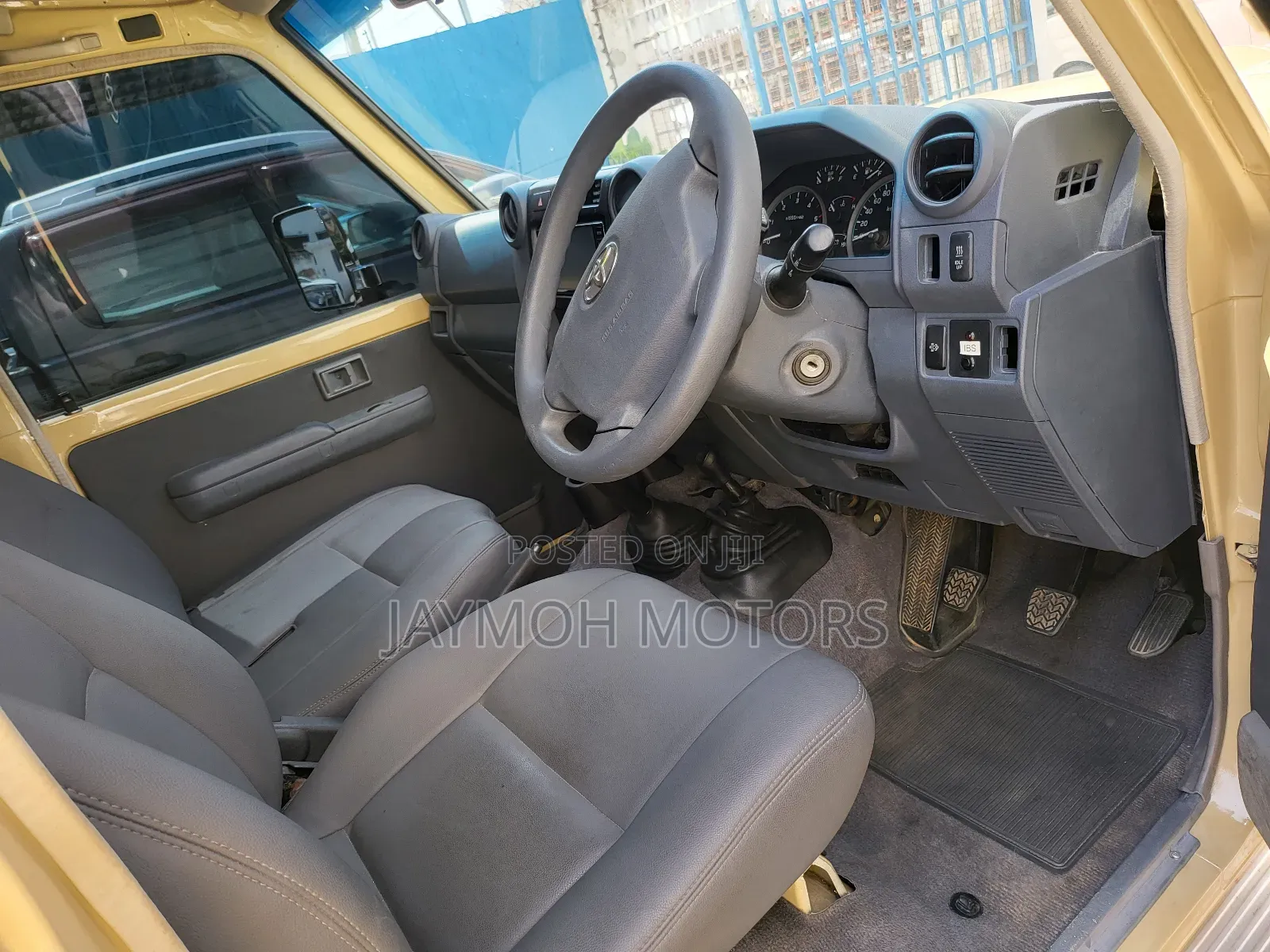 Toyota Land Cruiser 2019 Beige