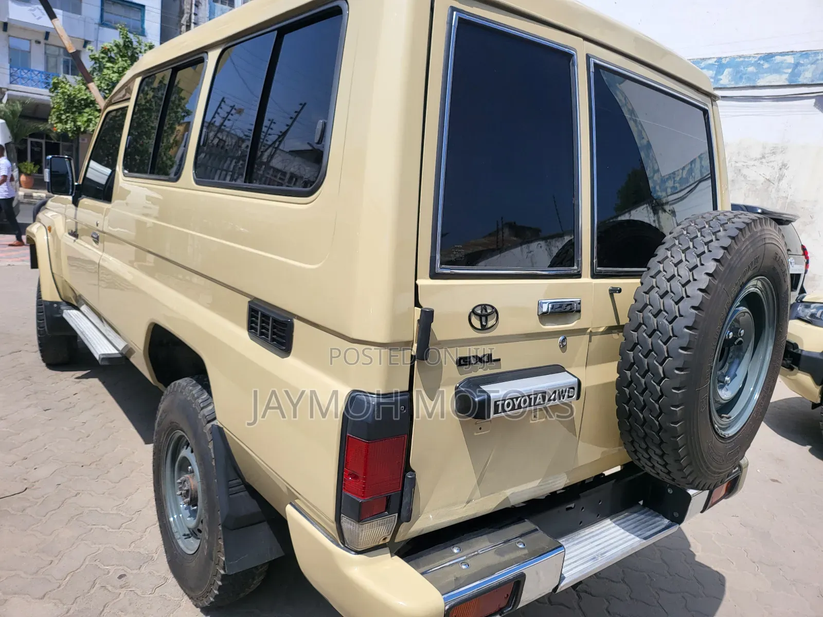 Toyota Land Cruiser 2019 Beige