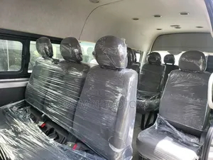 Toyota HiAce 2017 Silver