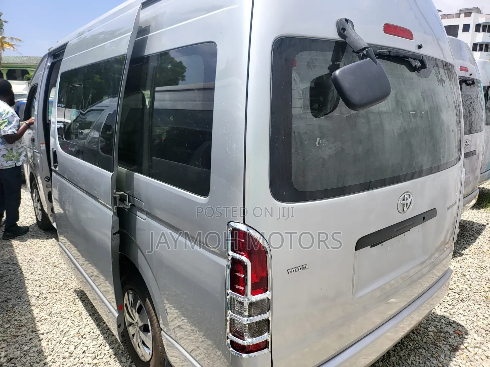 Toyota HiAce 2017 Silver