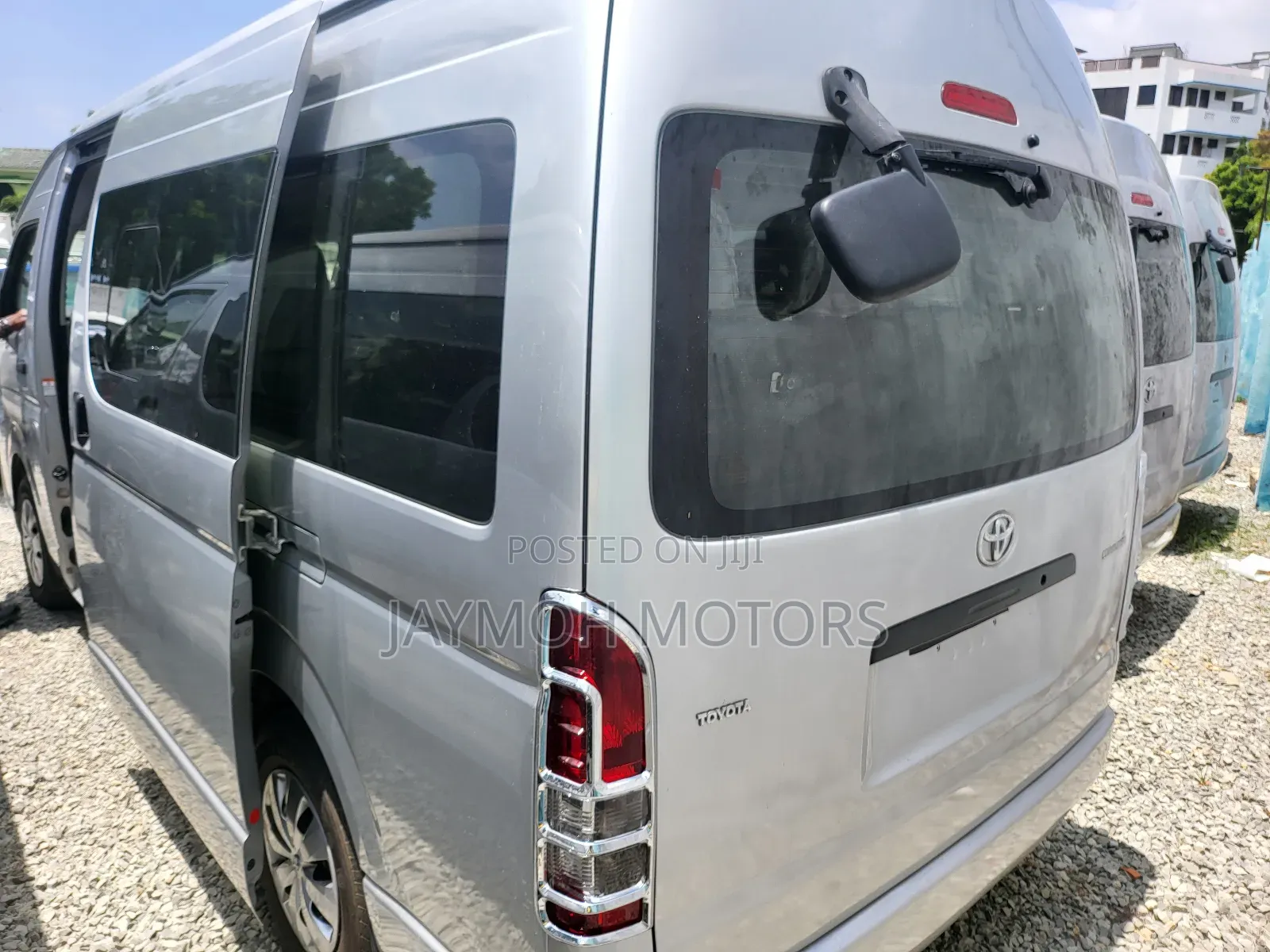 Toyota HiAce 2017 Silver