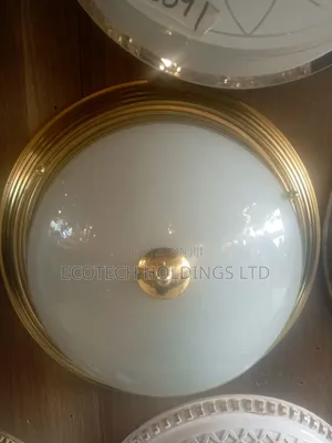 Golden White Full Moon Wall Bracket Light Vc5xf