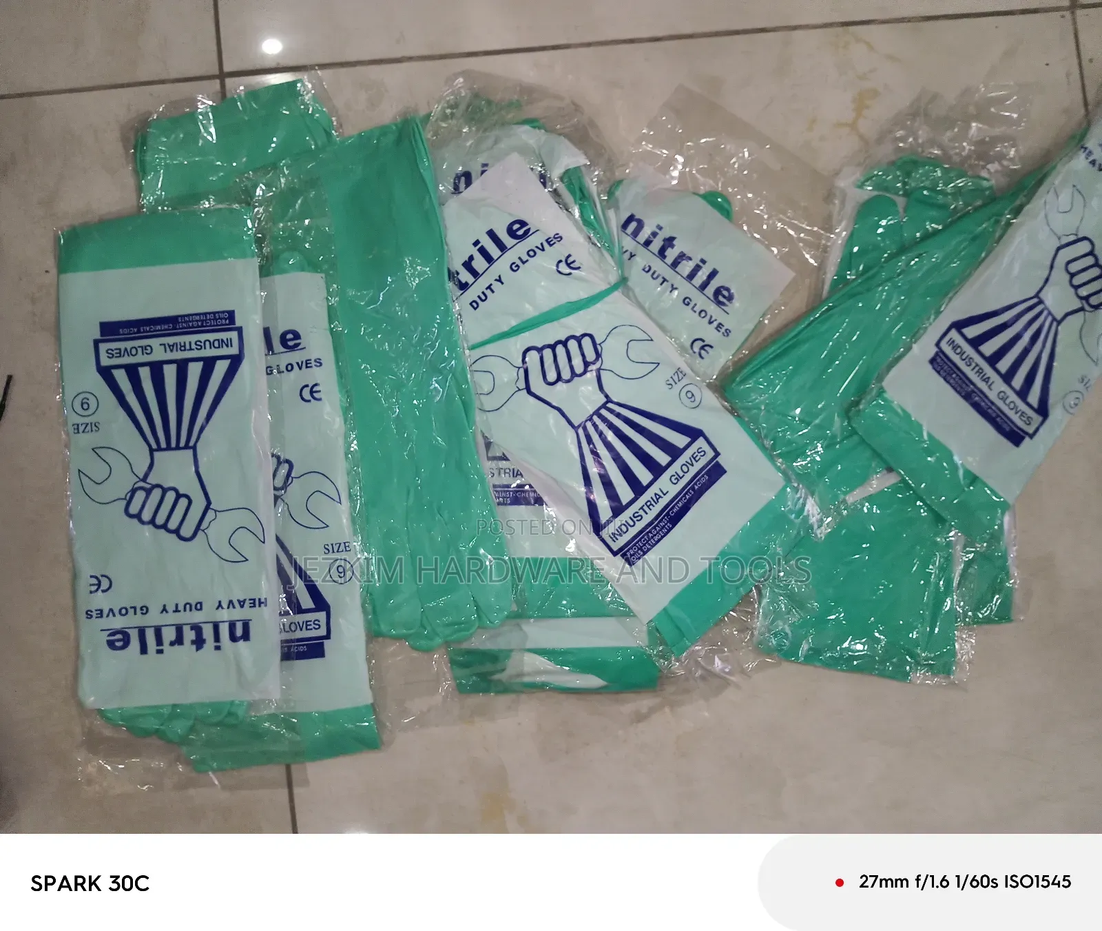 Nitrile Gloves 9"