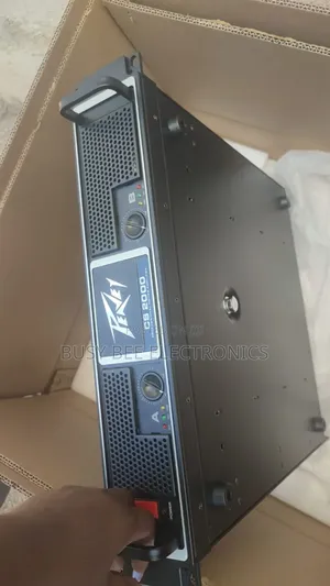 Peavey Cs2000 Power Amplifier
