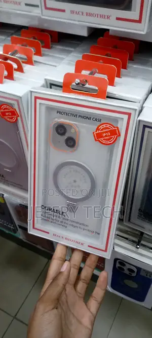 Crystal Clear iPhone 13 Case With Invisible Magsafe Stand