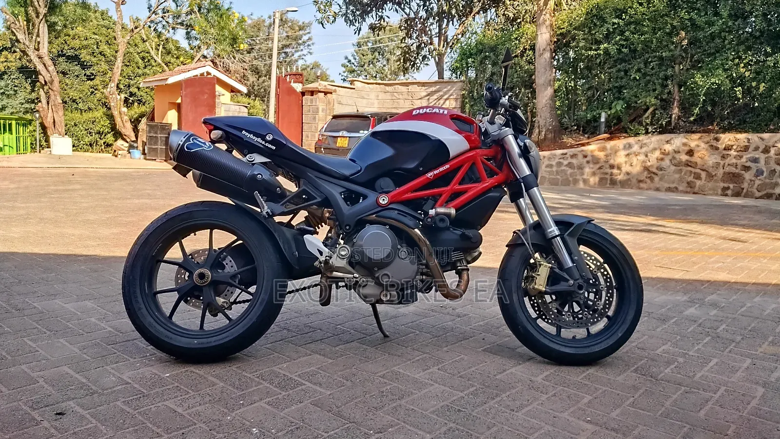 Ducati 2010 Red