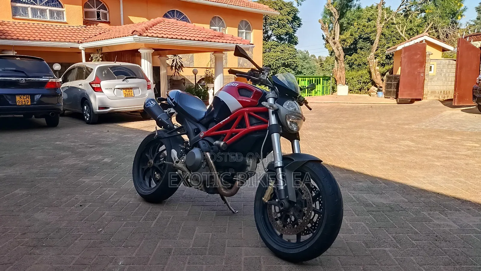 Ducati 2010 Red
