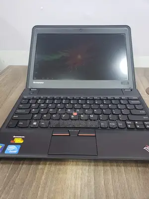 Laptop Lenovo ThinkPad X131e 4GB Intel Celeron SSD 128GB