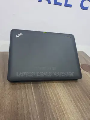 Laptop Lenovo ThinkPad X131e 4GB Intel Celeron SSD 128GB