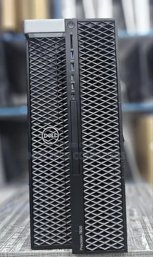 Desktop Computer Dell Precision 7820 32GB Intel Xeon SSD 1T