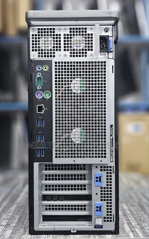 Desktop Computer Dell Precision 7820 32GB Intel Xeon SSD 1T