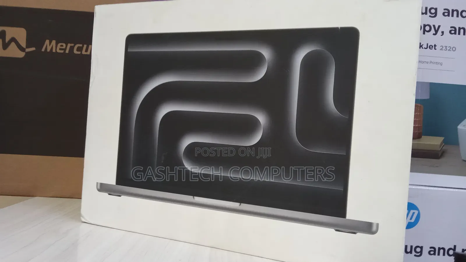 New Laptop Apple MacBook Pro 16GB Apple M3 SSD 1T