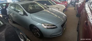 Volvo V40 2018